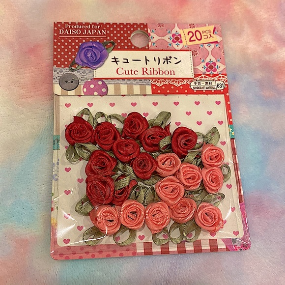 Other - 💐FREE W/ ANY PURCHASE! 20 pcs silky red/pink roses appliqué for crafting